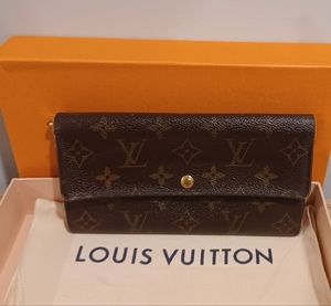 Authentic LV long wallet